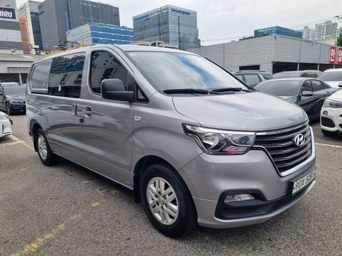 Hyundai Starex Van 5-Seater Smart — пробег 70 512 км — фото 1 из 5