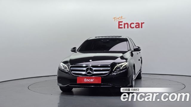 Mercedes-Benz E-Class из Кореи Encar
