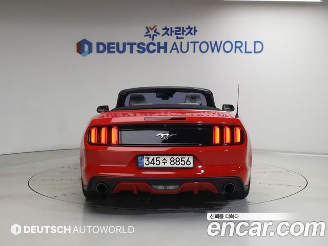 Ford Mustang Convertible — пробег 133 009 км — фото 4 из 5