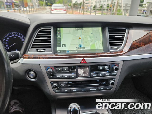 Hyundai Genesis из Кореи Encar