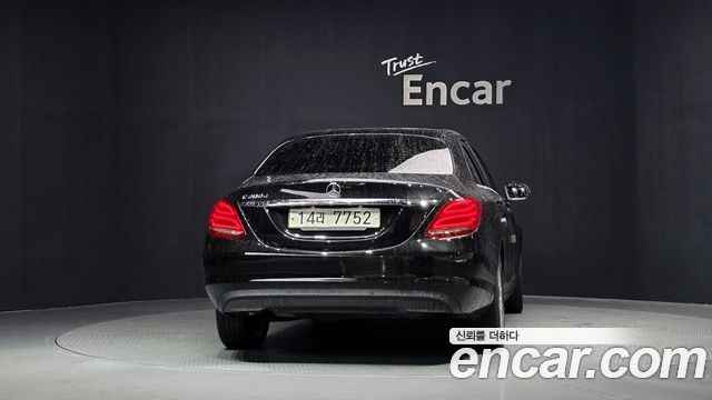 Mercedes-Benz C-Class из Кореи Encar