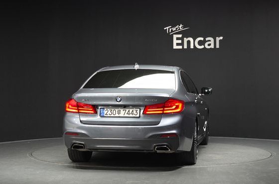 BMW 5-Series 530i xDrive M Sport Package Plus — пробег 63 034 км — фото 4 из 5