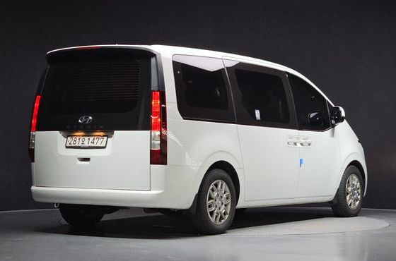 Hyundai Staria Tourer 9-Seater Modern — пробег 65 990 км — фото 2 из 5