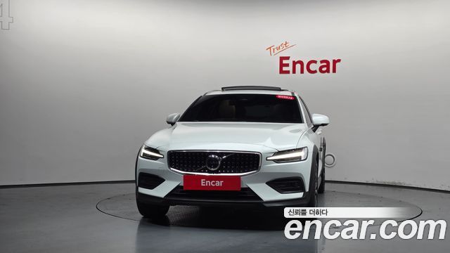 Volvo V60 из Кореи Encar