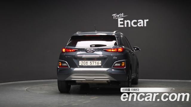 Hyundai Kona из Кореи Encar