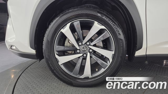 Lexus NX Supreme — пробег 147 441 км — фото 5 из 5