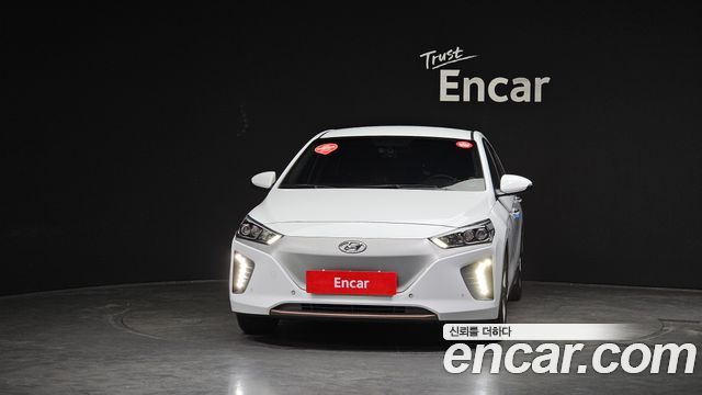 Hyundai Ioniq Q — пробег 125 082 км — фото 3 из 5