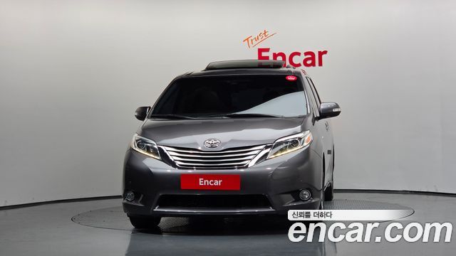 Toyota Sienna 3.5 AWD — пробег 96 317 км — фото 3 из 5