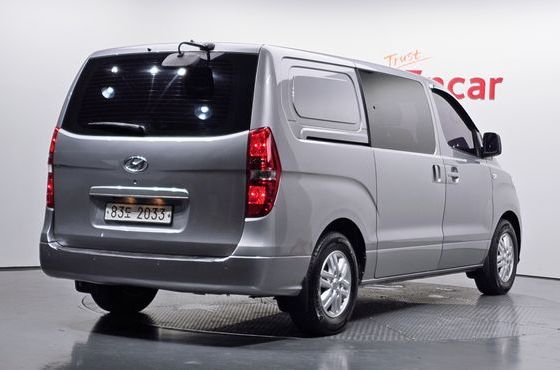 Hyundai Starex Van 5-Seater Smart — пробег 130 838 км — фото 2 из 5