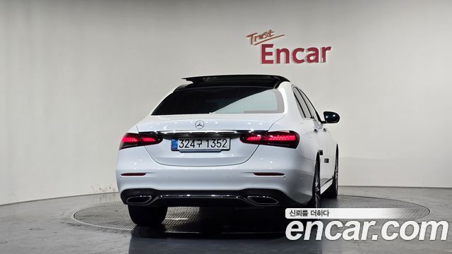 Mercedes-Benz E-Class из Кореи Encar