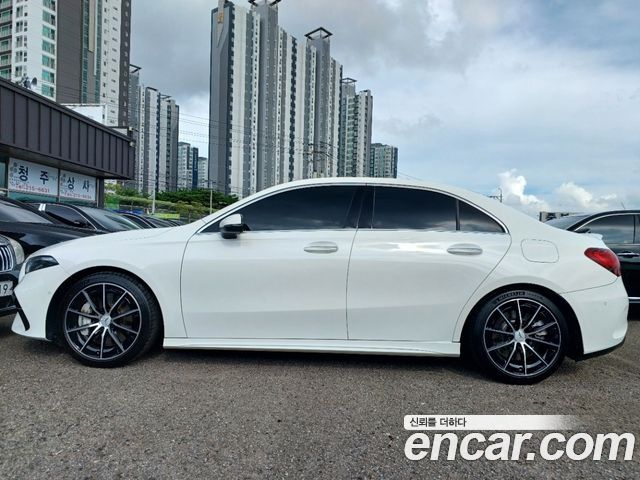 Mercedes-Benz A-Class AMG A35 S AMG 4MATIC Sedan — пробег 52 000 км — фото 3 из 5