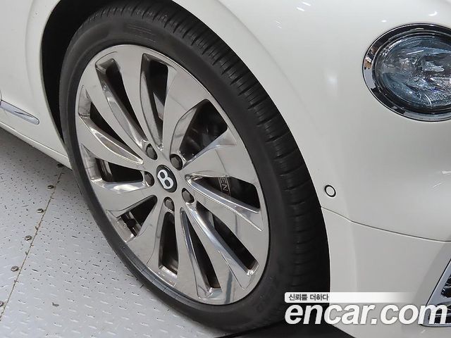 Bentley Flying Spur 4.0 — пробег 40 053 км — фото 5 из 5
