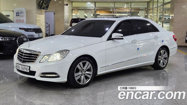 Mercedes-Benz E-Class E250 CDI 4MATIC — пробег 121 404 км — фото 1 из 5