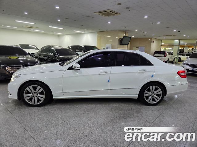 Mercedes-Benz E-Class E250 CDI 4MATIC — пробег 121 404 км — фото 3 из 5