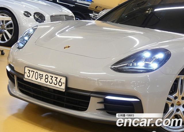 Porsche Panamera 3.0 AWD — пробег 35 000 км — фото 4 из 5