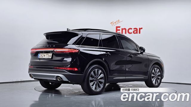 Lincoln Corsair 2.0 Reserve AWD — пробег 92 080 км — фото 2 из 5