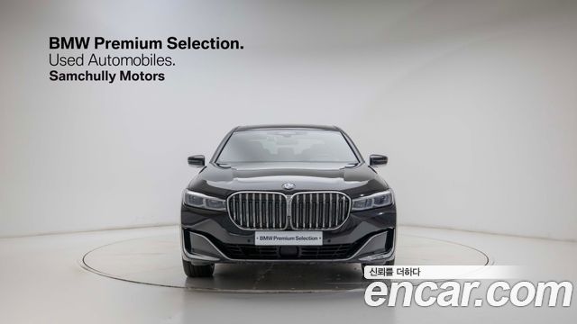 BMW 7-Series 740Li xDrive Design Pure Excellence — пробег 162 100 км — фото 1 из 5