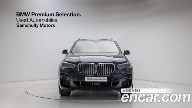 BMW X5 xDrive 40i M Sport — пробег 68 600 км — фото 1 из 5