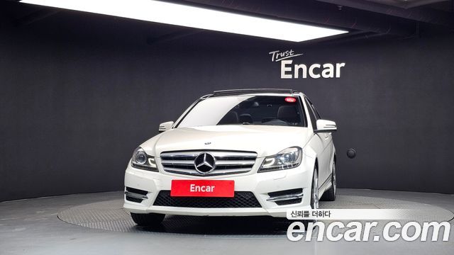 Mercedes-Benz C-Class C200 CGI Avantgarde Style Package — пробег 108 421 км — фото 3 из 5
