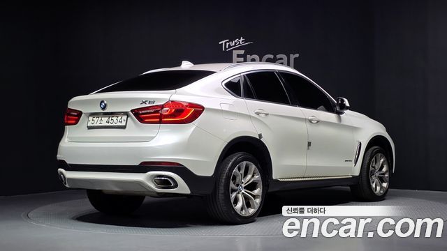BMW X6 xDrive 30d — пробег 51 052 км — фото 2 из 5