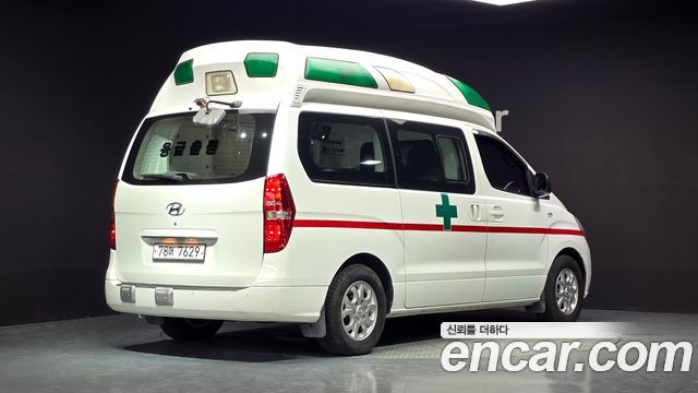 Hyundai Starex Ambulance — пробег 21 853 км — фото 2 из 5