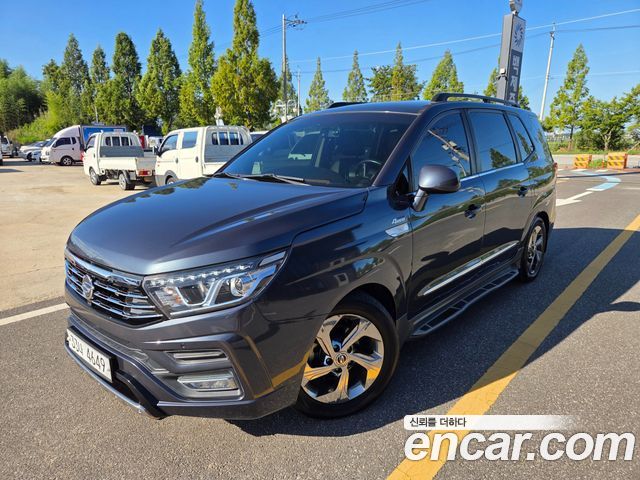 Ssangyong KORANDO 4WD TX 9-seater — пробег 151 220 км — фото 1 из 5