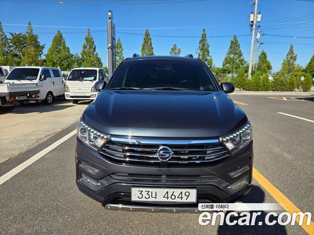 Ssangyong KORANDO 4WD TX 9-seater — пробег 151 220 км — фото 2 из 5