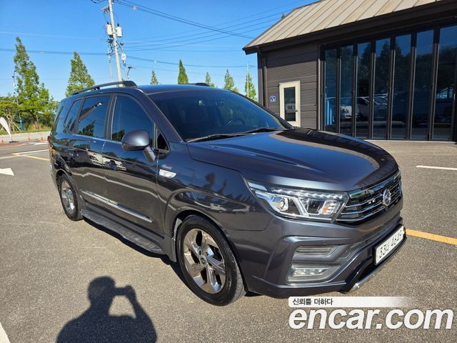 Ssangyong KORANDO 4WD TX 9-seater — пробег 151 220 км — фото 3 из 5