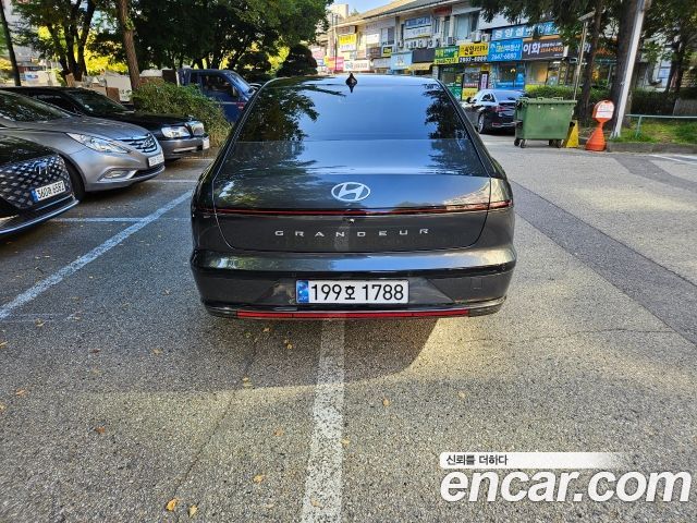 Hyundai Grandeur 3,5 Gasoline 4WD Calligraphy — пробег 19 281 км — фото 4 из 5