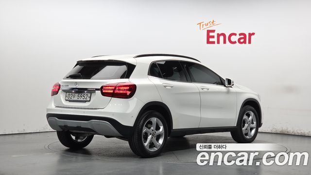 Mercedes-Benz GLA-Class из Кореи Encar