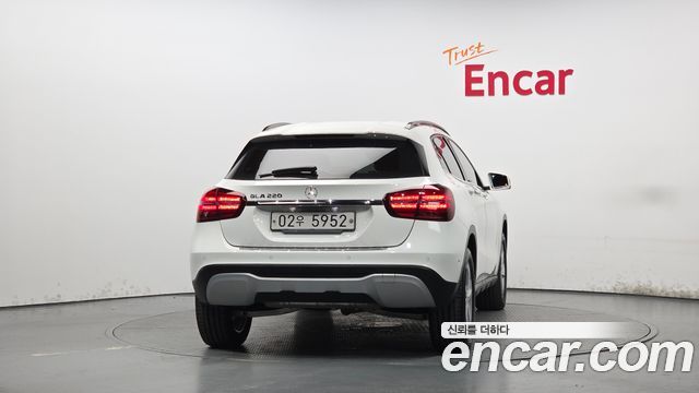 Mercedes-Benz GLA-Class из Кореи Encar
