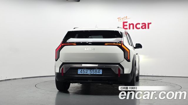Kia EV3 из Кореи Encar
