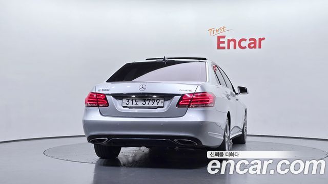 Mercedes-Benz E-Class E300 4MATIC Avantgarde — пробег 74 744 км — фото 4 из 5