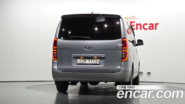 Hyundai Starex 4WD Urban 9-Seater Exclusive — пробег 58 454 км — фото 4 из 5
