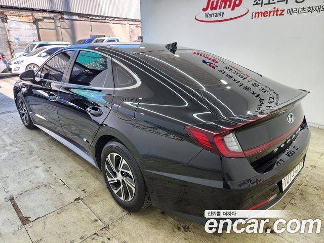 Hyundai Sonata Premium — пробег 135 480 км — фото 3 из 5