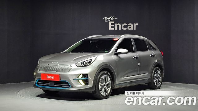Kia Niro Prestige — пробег 61 460 км — фото 1 из 5