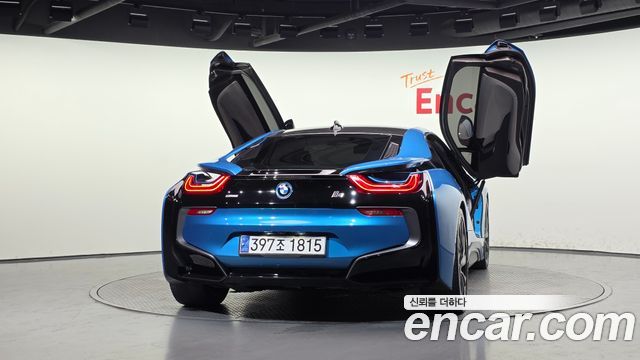 BMW i8 Coupe — пробег 75 867 км — фото 4 из 5