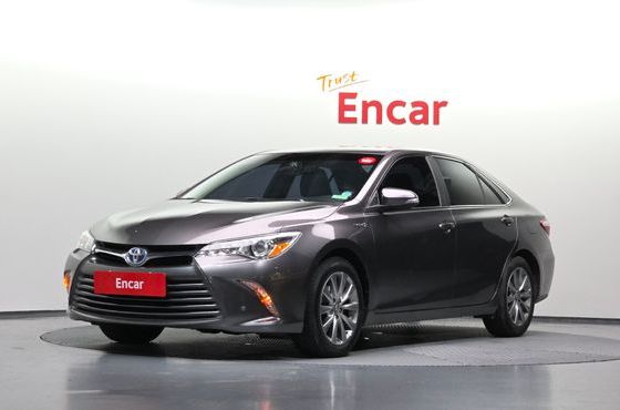 Toyota Camry Hybrid LE — пробег 23 273 км — фото 1 из 5