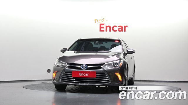 Toyota Camry Hybrid LE — пробег 23 273 км — фото 3 из 5