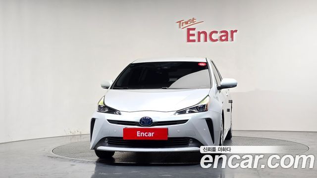Toyota Prius из Кореи Encar