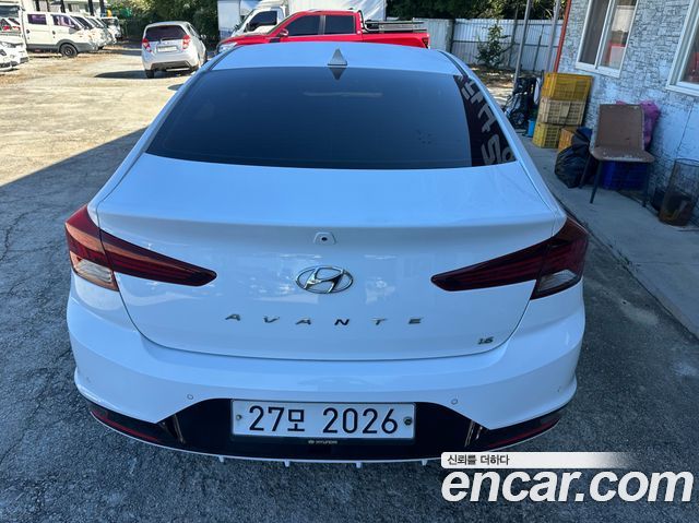 Hyundai AVANTE из Кореи Encar