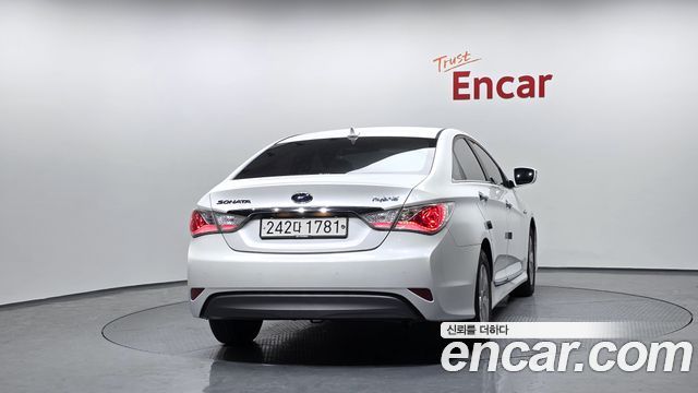Hyundai Sonata 2.0 Modern — пробег 221 518 км — фото 4 из 5