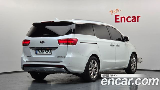 Kia Carnival из Кореи Encar