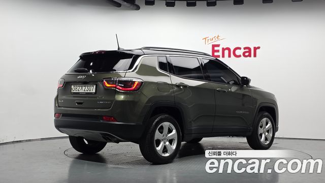 Jeep Compass 2.4 Limitied AWD — пробег 104 450 км — фото 2 из 5