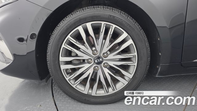 Kia K7 из Кореи Encar