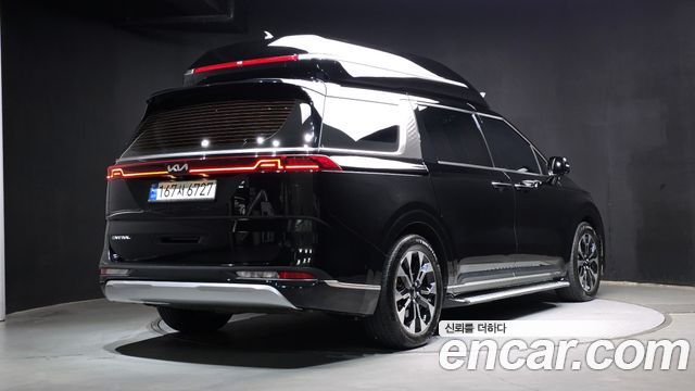 Kia Carnival Gasoline 4-Seater Hi-Limousine Signature — пробег 87 982 км — фото 2 из 5