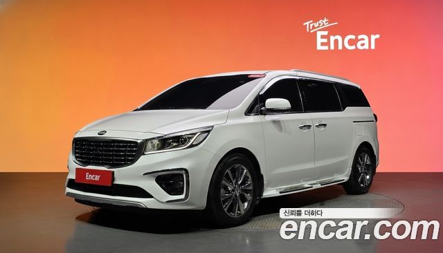 Kia Carnival Gasoline 7-Seater Limousine President — пробег 78 850 км — фото 1 из 5