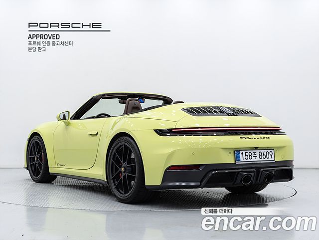 Porsche 911 Carrera 4 GTS Cabriolet — пробег 3 730 км — фото 2 из 5