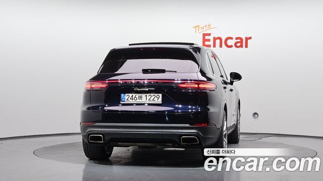 Porsche Cayenne 3.0 E-Hybrid — пробег 75 949 км — фото 4 из 5