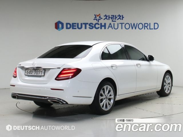 Mercedes-Benz E-Class из Кореи Encar